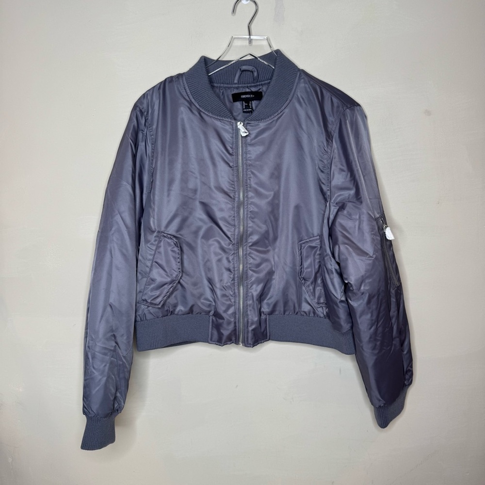 Forever 21 Jacket 1X gray Bomber Quilted Lined Zip Front Ribbed Hem
